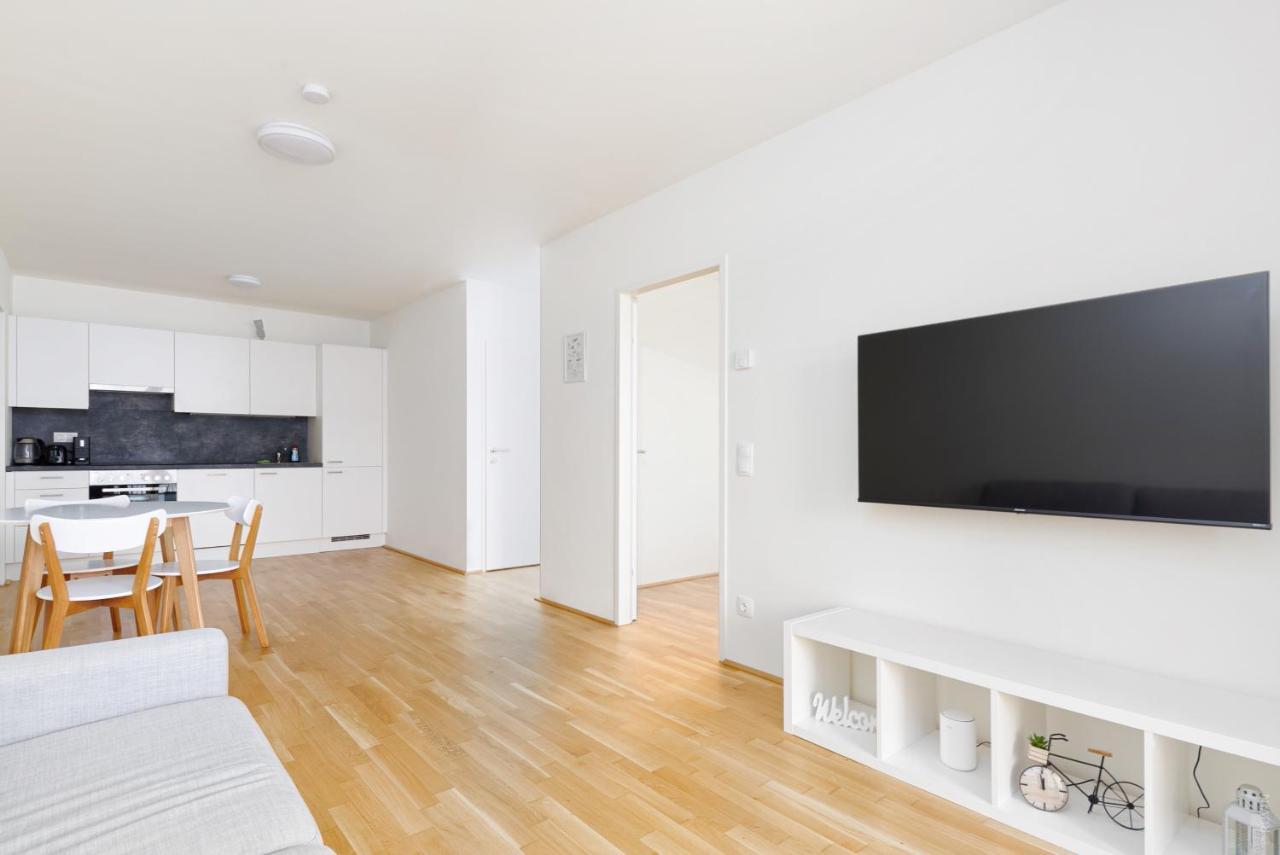 Whats-App Self-Check-In - 1Br Apartment, Near Airport,15 Min To Center Viena Exterior foto