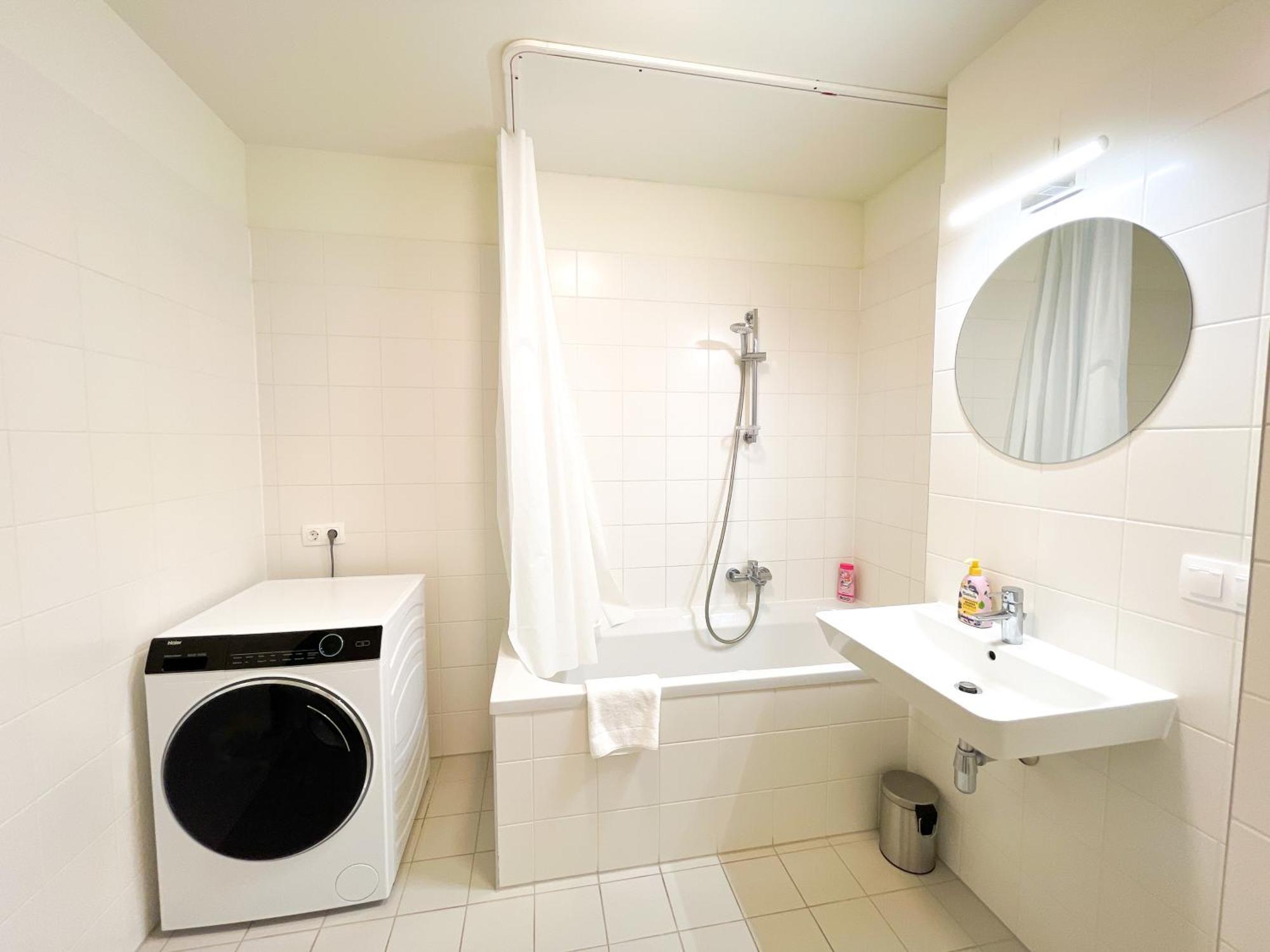 Whats-App Self-Check-In - 1Br Apartment, Near Airport,15 Min To Center Viena Cameră foto