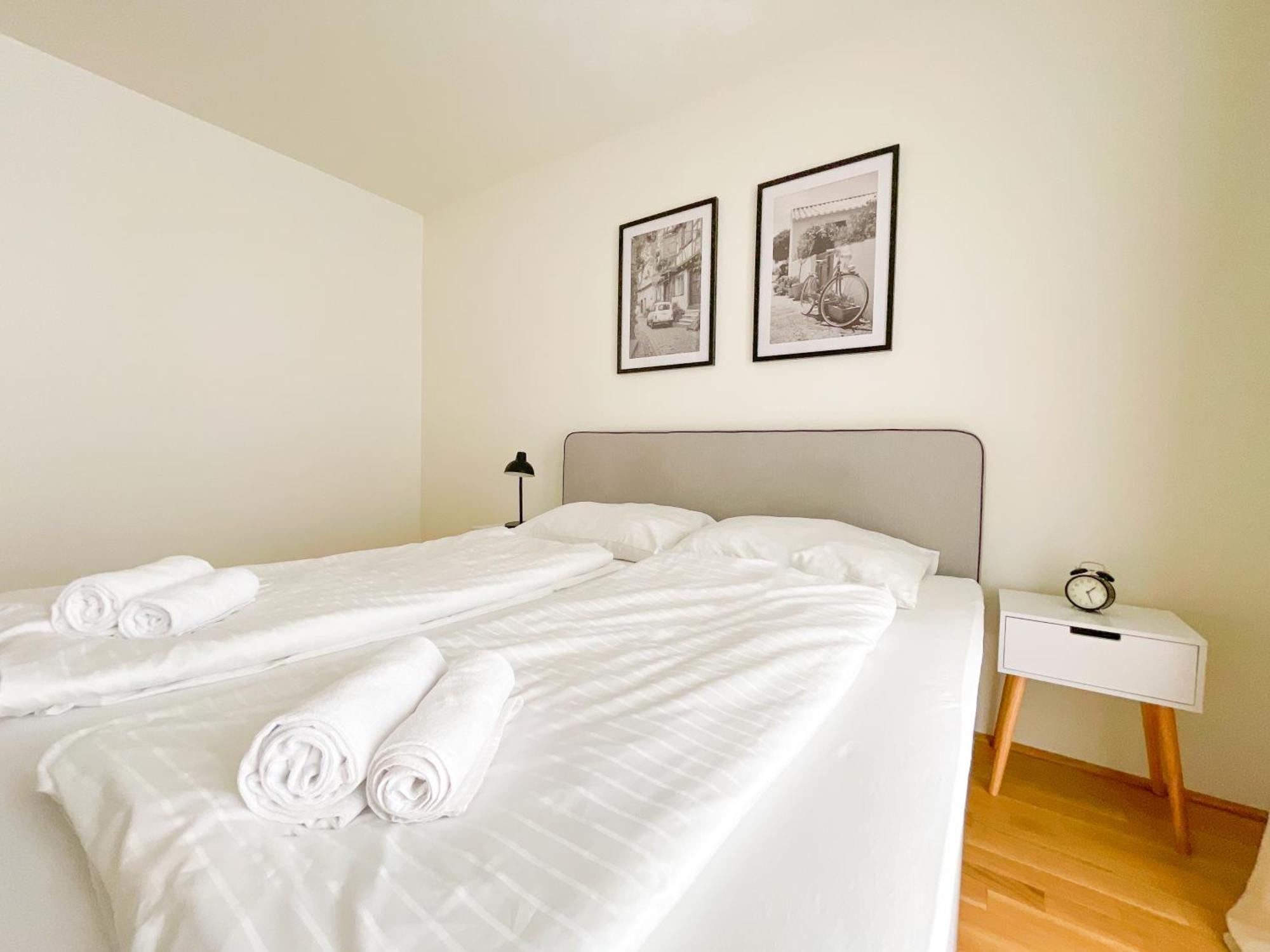 Whats-App Self-Check-In - 1Br Apartment, Near Airport,15 Min To Center Viena Cameră foto